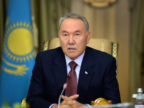 Назарбаев вводит латиницу: Казахстан отворачивается от России?