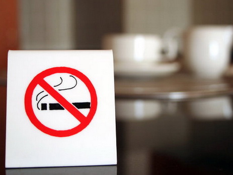 Милли Меджлис ограничивает использование табачных изделий в общественных местах