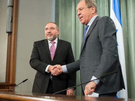 Лавров обсудил с министром обороны Израиля ситуацию в Сирии