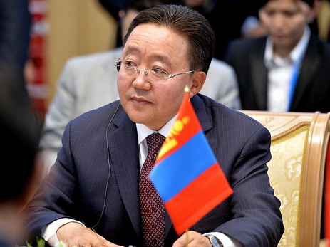 Президент Монголии поздравил Президента Азербайджана