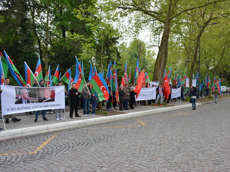 Азербайджанцы Европы поддержали Турцию акцией у здания ПАСЕ - ФОТО - ВИДЕО