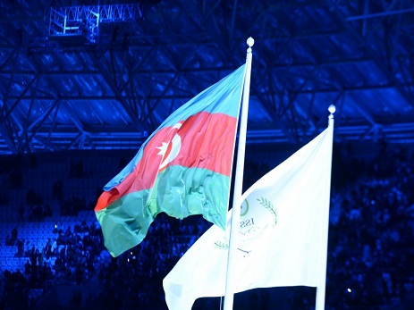 ISSF bayrağı 2021-ci ildə İslam Həmrəyliyi Oyunlarına ev sahibliyi edəcək Türkiyəyə təqdim edilib