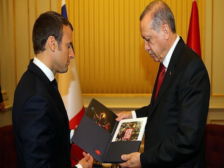 Эрдоган провел первую встречу с новым президентом Франции