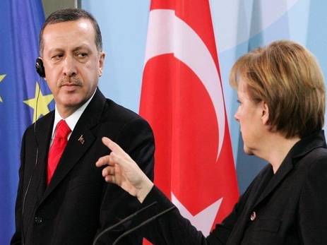 Меркель подняла на встрече с Эрдоганом возможность освобождения немецкого журналиста