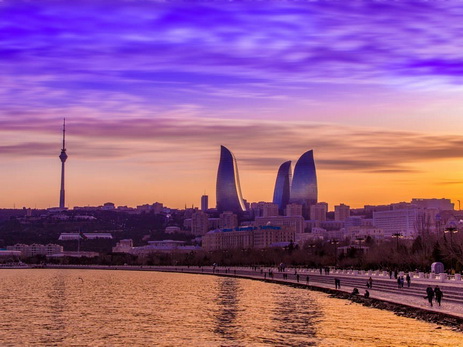 В праздничные дни в Баку и на Абшероне облачно, до +26