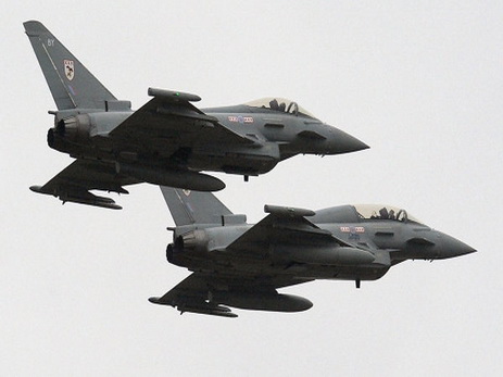 Истребители ВВС Британии подняли по тревоге из-за бомбардировщиков России