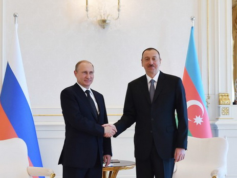 Владимир Путин поздравил президента Ильхама Алиева по случаю Дня Республики
