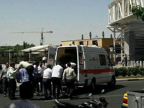 Число жертв терактов в Тегеране увеличилось до 13 человек - ФОТО - ВИДЕО - ОБНОВЛЕНО