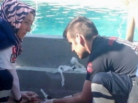 Пять человек погибли от удара током в аквапарке в Турции