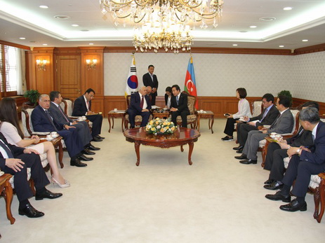 Премьер-министр Ли Нак-Ен: Корея с удовлетворением наблюдает за превращением Азербайджана в передовую страну региона