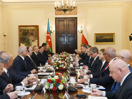 Состоялась встреча президентов Азербайджана и Польши в расширенном составе - ФОТО