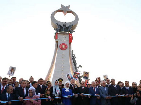 В Анкаре открыли памятник жертвам попытки военного переворота