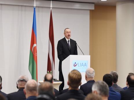 Ильхам Алиев: «У нас есть капитальные финансовые ресурсы, способные обеспечить стабильность нашей экономики» - ФОТО