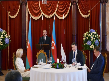 Президент Ильхам Алиев: «Азербайджан вносит важный вклад в безопасность, стабильность, развитие и сотрудничество в регионе» - ФОТО