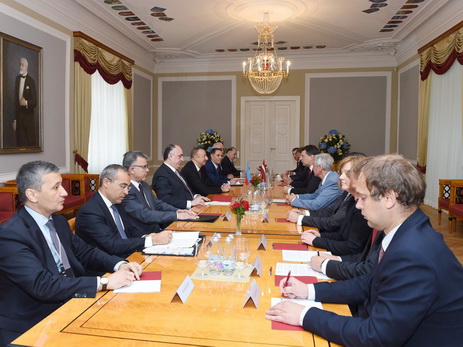 Состоялась встреча президентов Азербайджана и Латвии в расширенном составе - ФОТО