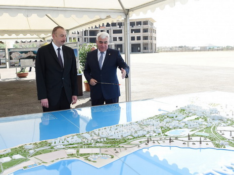 Ильхам Алиев ознакомился с проектами, которые будут реализованы в центральной части поселка Пираллахи - ФОТО