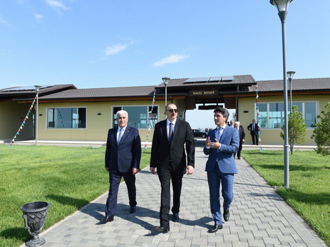 Ильхам Алиев ознакомился с условиями, созданными в комплексе «Нерекенд» в Пираллахинском районе Баку - ФОТО