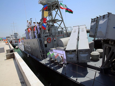 İranın və Qazaxıstanın hərbi gəmiləri Bakıya gəlib - FOTO