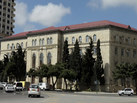 В Азербайджане за последний год число освобожденных из под ареста лиц увеличилось на 28%