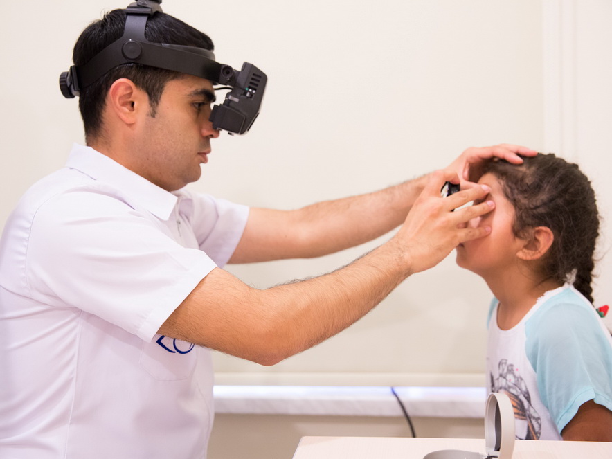 В Азербайджане воспитанники интернатов и дети-инвалиды прошли бесплатный офтальмологический осмотр – ФОТО