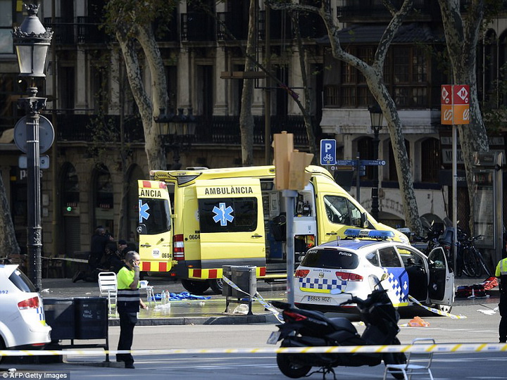 XİN: Barselona terrorunda ölən və yaralananlar arasında Azərbaycan vətəndaşlarının olması qeydə alınmayıb