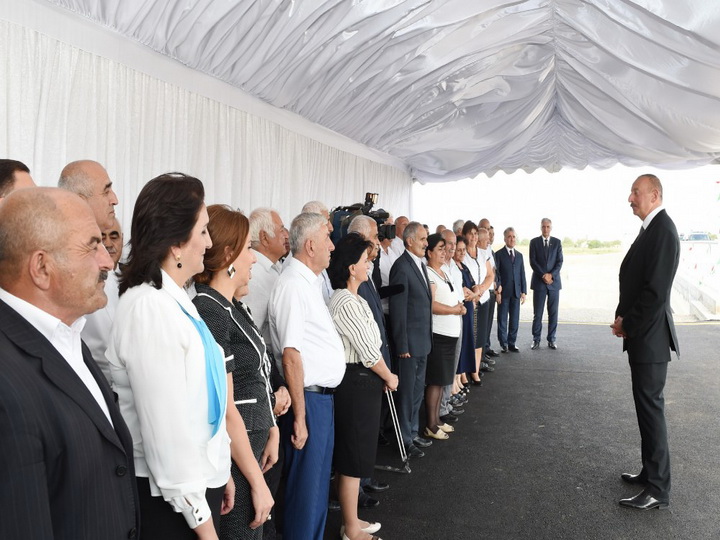 Ильхам Алиев принял участие в открытии автомобильной дороги Самух-Физули-Ляк-Алибайрамлы-Гарабаглар-Чобанабдаллы-Самух - ФОТО