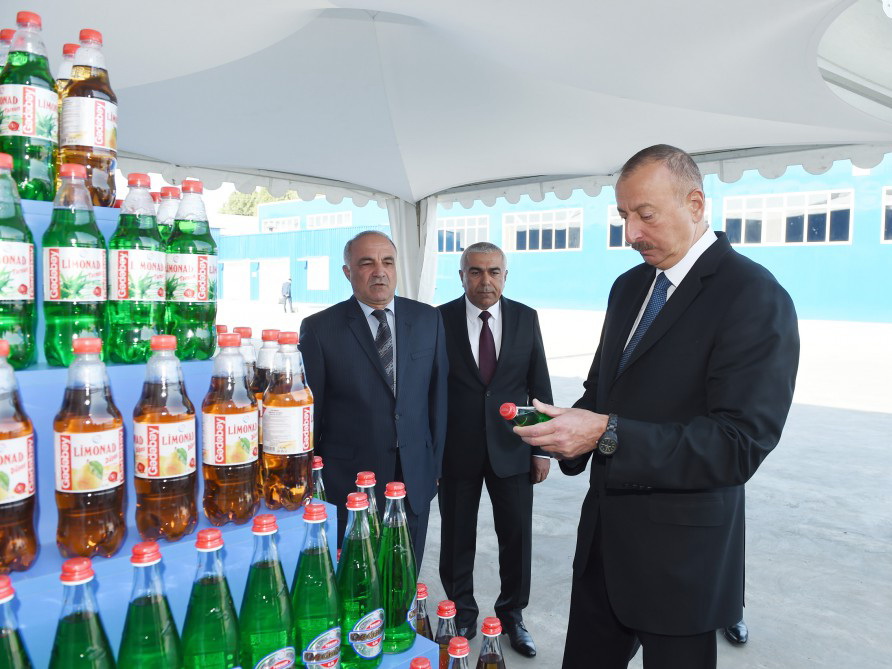 Ильхам Алиев принял участие в открытии Гядабейского лимонадного завода - ФОТО