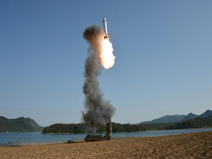 СМИ: КНДР может вести разработку новой баллистической ракеты для подводных лодок