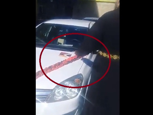 В России азербайджанец заставил армян снять флаги сепаратистов с автомобилей – ВИДЕО