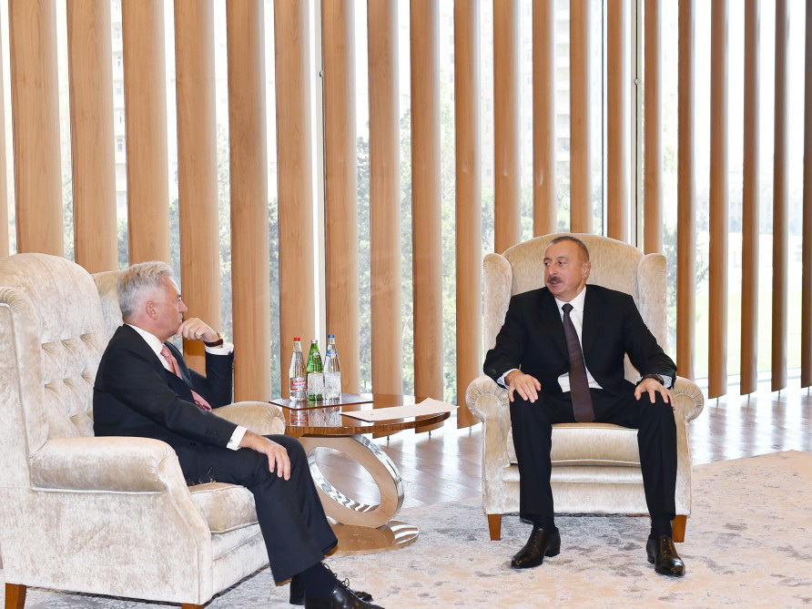 Президент Ильхам Алиев встретился с государственным министром Великобритании - ФОТО