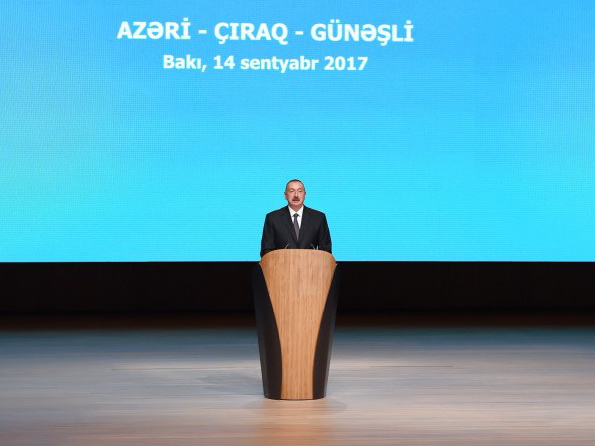 Ильхам Алиев: Начинается новый период в разработке гигантского нефтяного месторождения «Азери-Чыраг-Гюнешли» - ФОТО