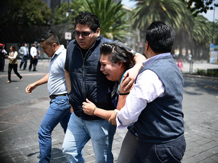 Мексика объявила трехдневный траур по погибшим при сильном землетрясении