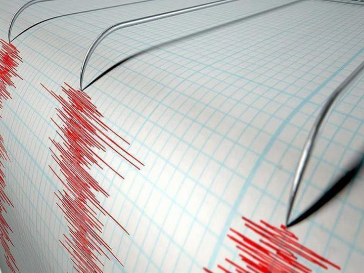 У берегов Индонезии севернее острова Ява произошло землетрясение магнитудой 6,2