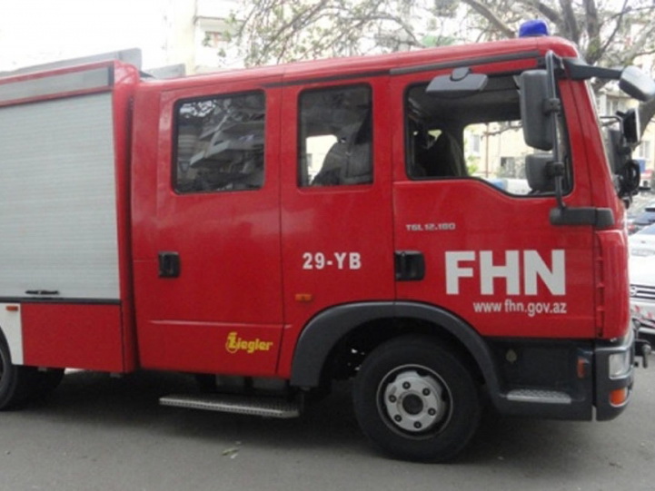 В торговом центре «Бина» сгорел склад