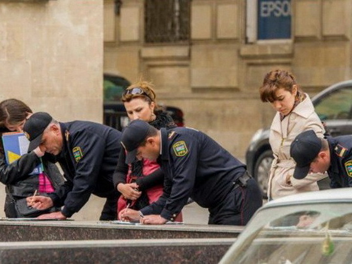 Сотрудники ППС лишены полномочий штрафовать пешеходов в Баку - ФОТО