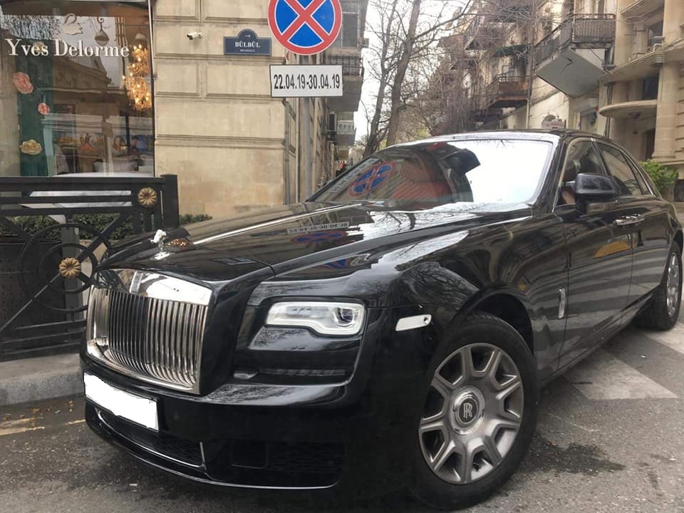 Сахиб Мамедов: «Кто разрешил чиновникам своевольничать на дорогах?!»
