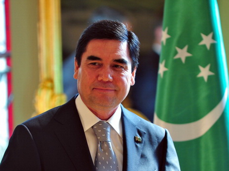 Президент Туркмении написал книгу об алабаях