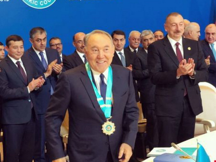Nursultan Nazarbayev “Türk dünyasının Ali Ordeni” ilə təltif edilib