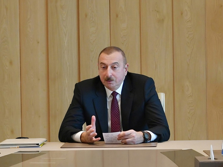 Президент Ильхам Алиев: В Азербайджане одни члены правительства подвергаются шантажу со стороны других, что недопустимо