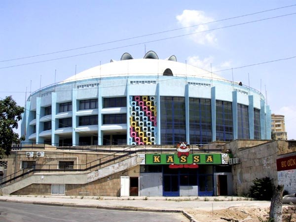 Праздник придется отложить: Постройка нового здания Бакинского цирка пока не намечается