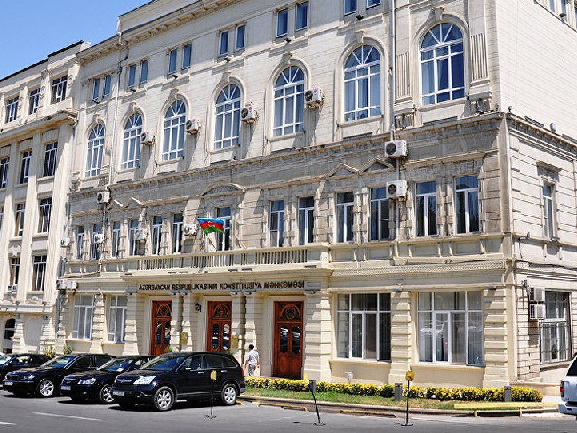 Пленум Конституционного суда АР принял решение о соответствии роспуска парламента Конституции - ОБНОВЛЕНО