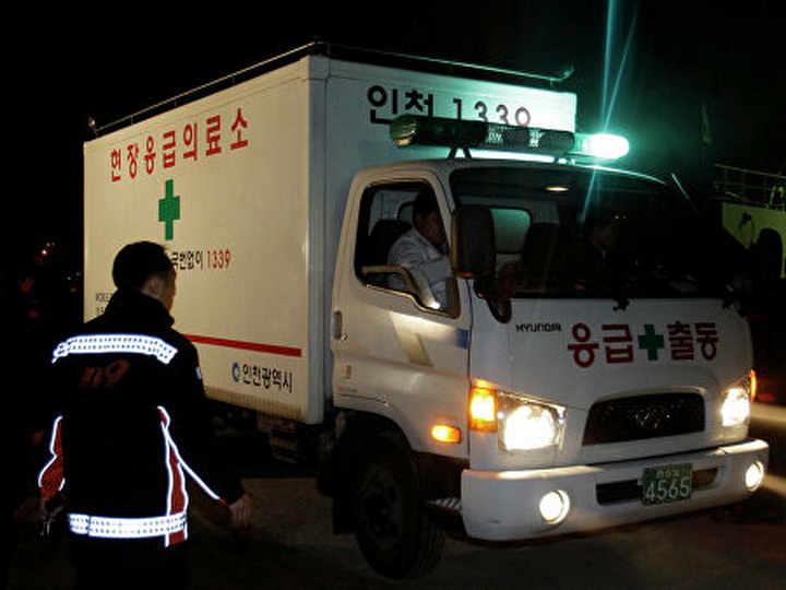 Шесть человек погибли в ДТП с десятками машин в Южной Корее - ФОТО