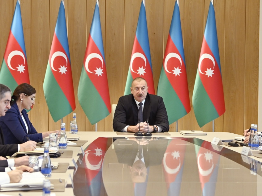 При Президенте Ильхаме Алиеве состоялось совещание, посвященное итогам 2019 года - ФОТО - ВИДЕО