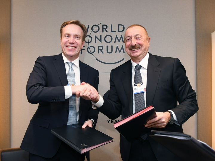Подписан протокол о намерениях относительно создания в Азербайджане регионального центра Всемирного экономического форума - ФОТО