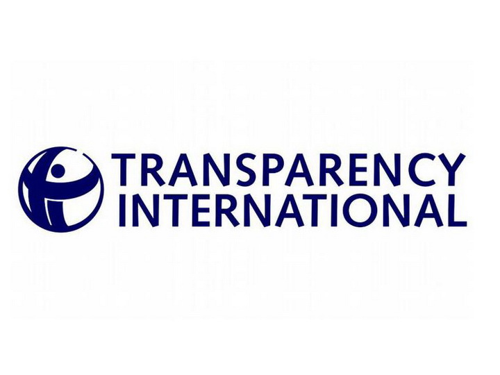 Transparency International: В Азербайджане сократилась коррупция - ФОТО