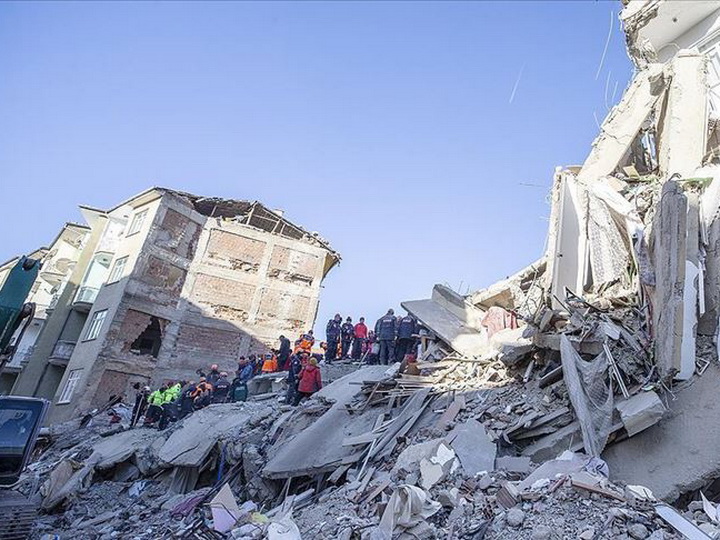 Официальные лица Азербайджана ведут переговоры с Турцией для оказания помощи после землетрясения
