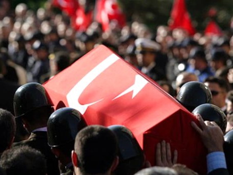 В Сирии погибли 33 турецких военнослужащих, Турция нанесла ответный удар - ФОТО