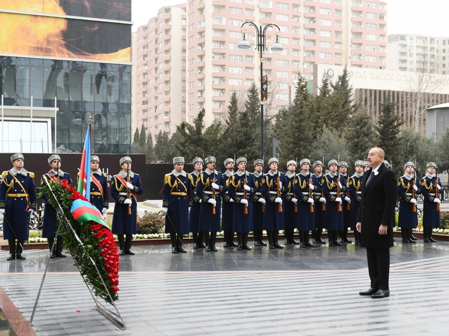 Президент Ильхам Алиев принял участие в церемонии почтения памяти жертв Ходжалинского геноцида - ФОТО - ВИДЕО