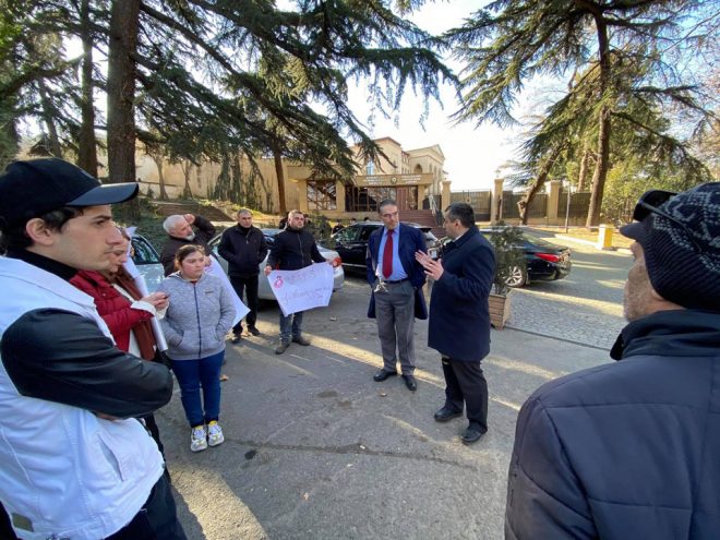 Перед посольством Азербайджана в Тбилиси проведена акция протеста