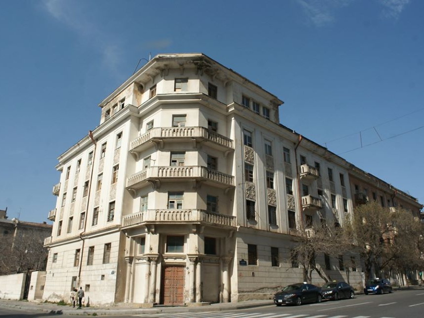 Очередное историческое здание Баку спасено от сноса - ФОТО